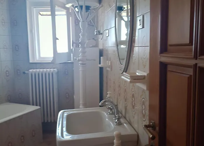 La Casa Del Teatro アテッサ